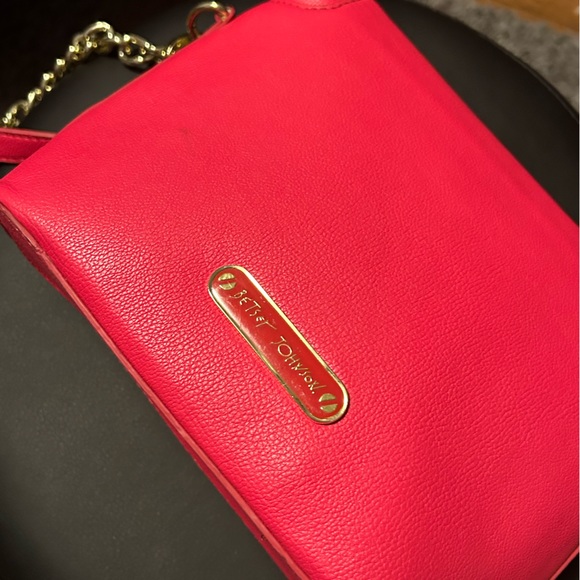 Betsey Johnson toggle bucket purse - Picture 1 of 5